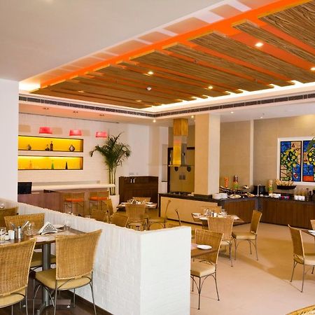 Lemon Tree Hotel, East Delhi Mall, Kaushambi Ghaziabad Εστιατόριο φωτογραφία