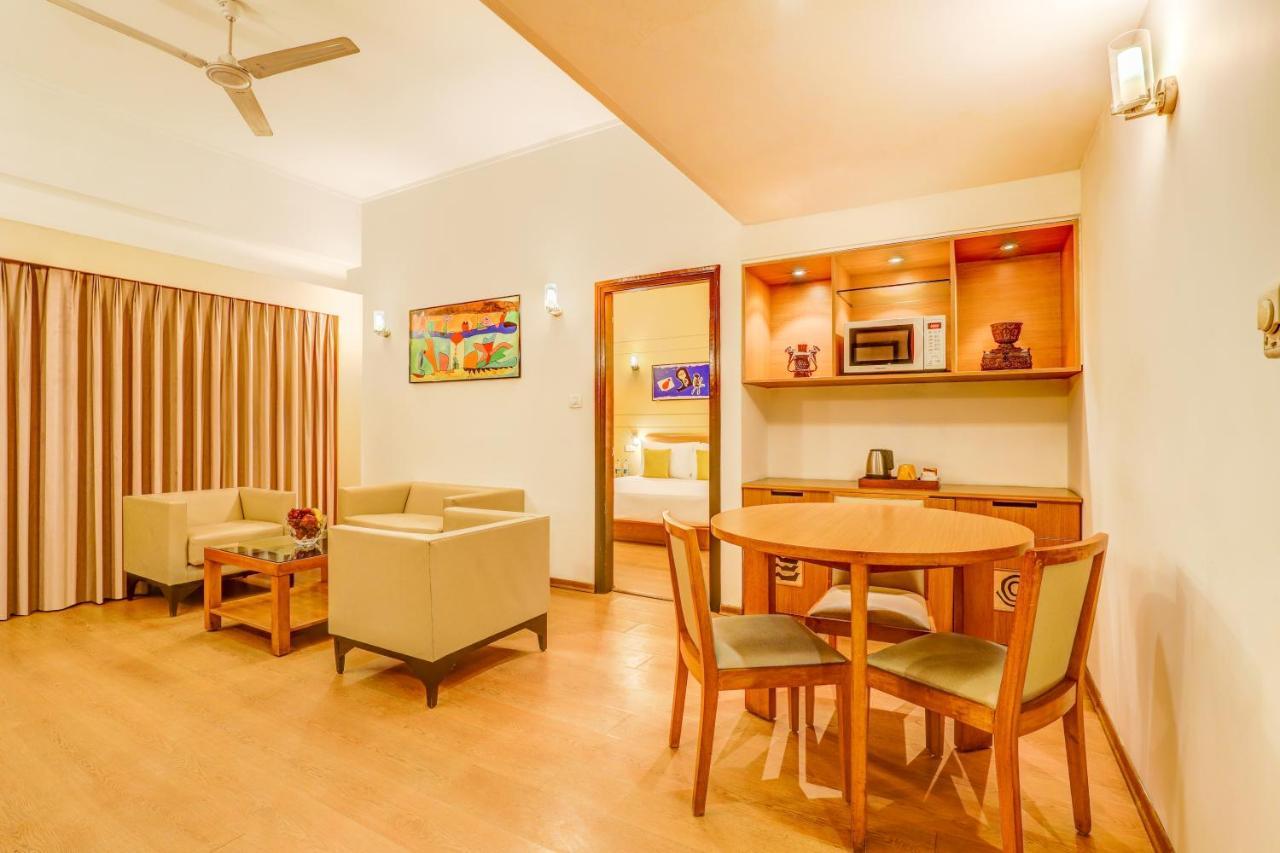 Lemon Tree Hotel, East Delhi Mall, Kaushambi Ghaziabad Εξωτερικό φωτογραφία