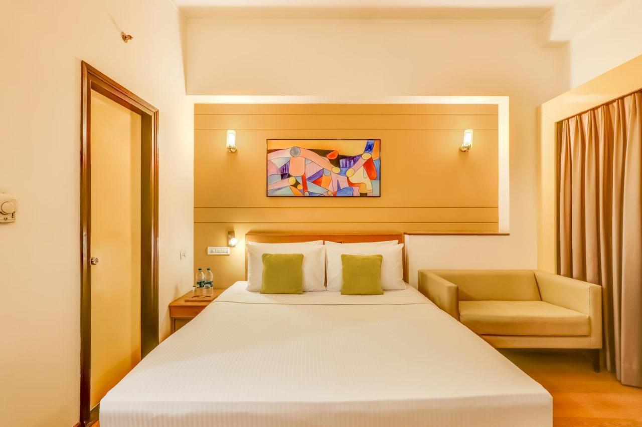 Lemon Tree Hotel, East Delhi Mall, Kaushambi Ghaziabad Εξωτερικό φωτογραφία