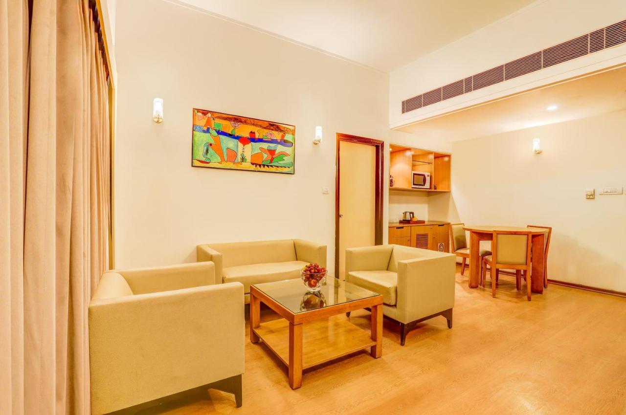 Lemon Tree Hotel, East Delhi Mall, Kaushambi Ghaziabad Εξωτερικό φωτογραφία