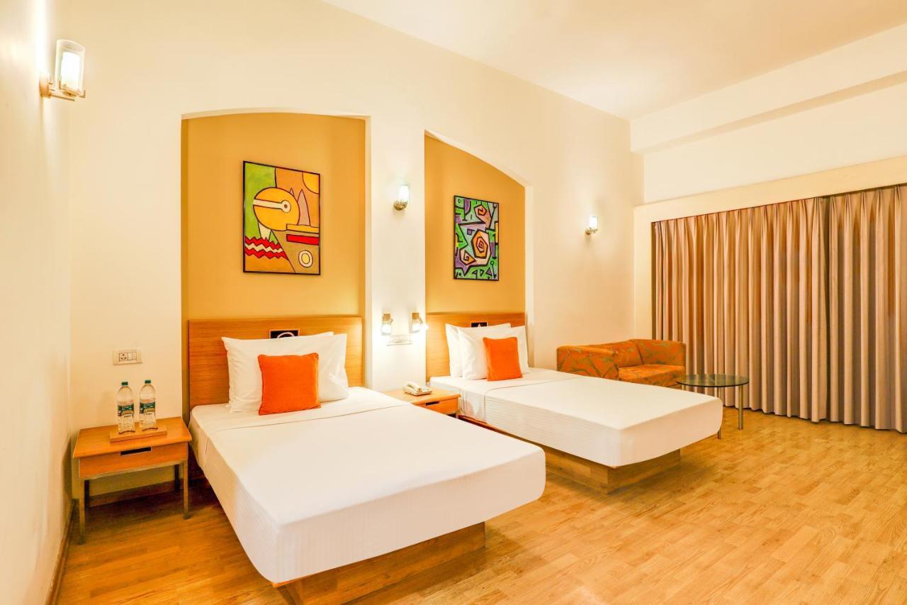 Lemon Tree Hotel, East Delhi Mall, Kaushambi Ghaziabad Εξωτερικό φωτογραφία