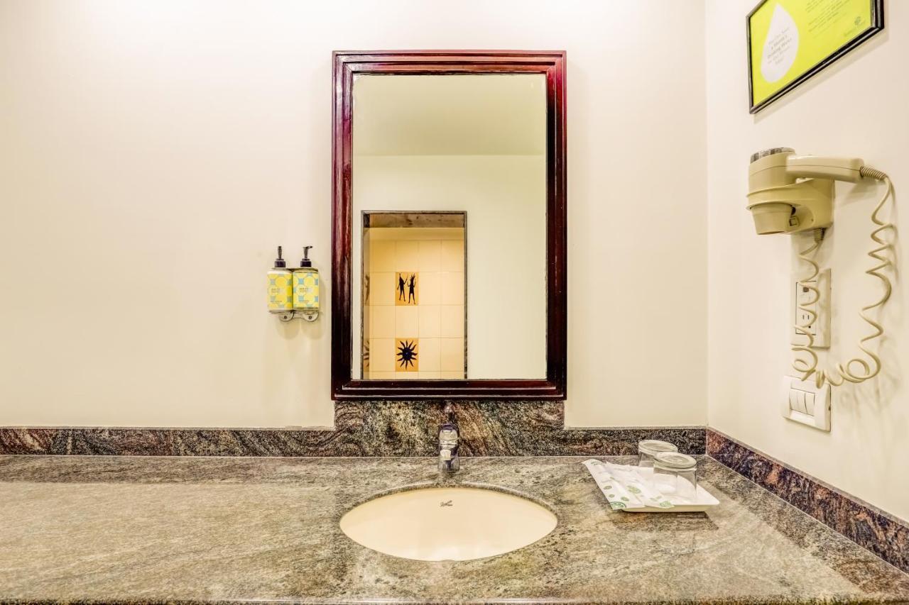 Lemon Tree Hotel, East Delhi Mall, Kaushambi Ghaziabad Εξωτερικό φωτογραφία