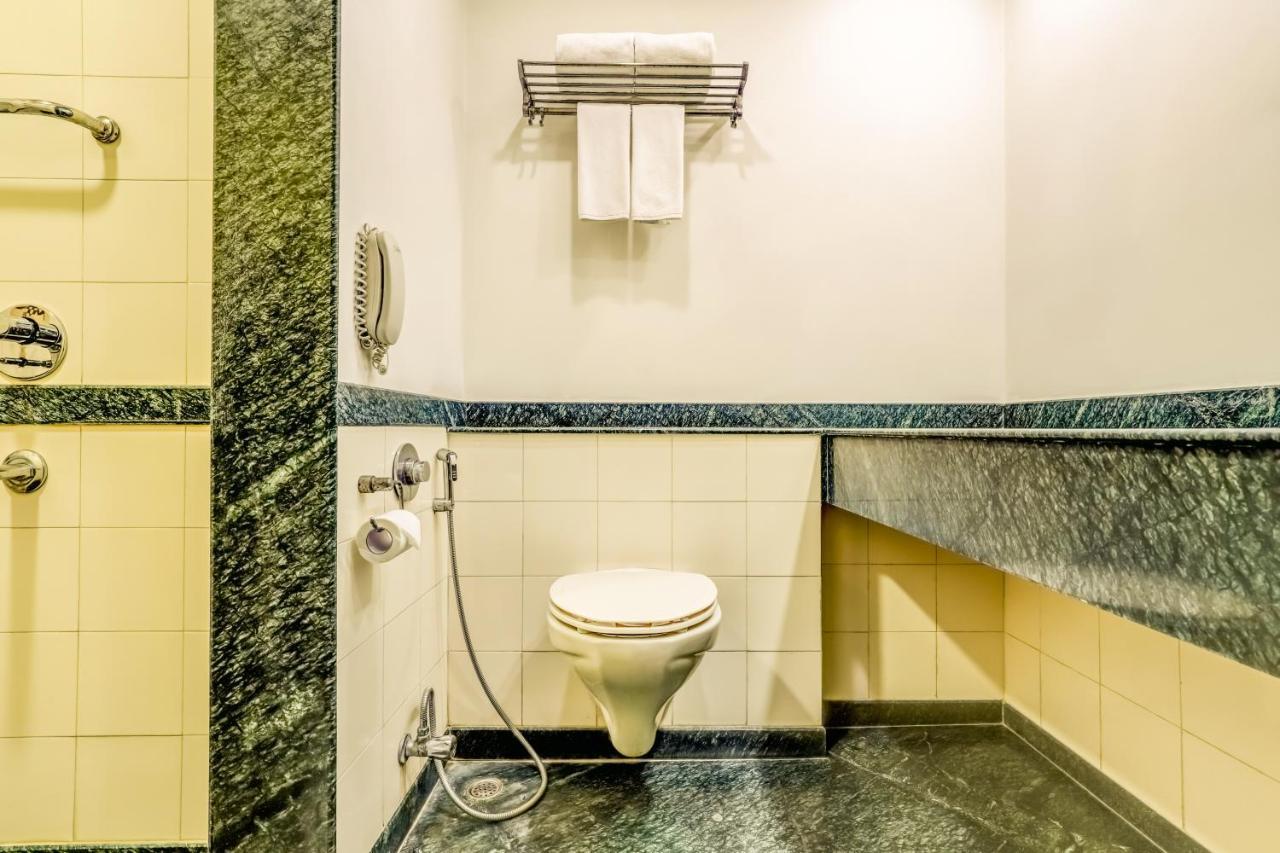 Lemon Tree Hotel, East Delhi Mall, Kaushambi Ghaziabad Εξωτερικό φωτογραφία