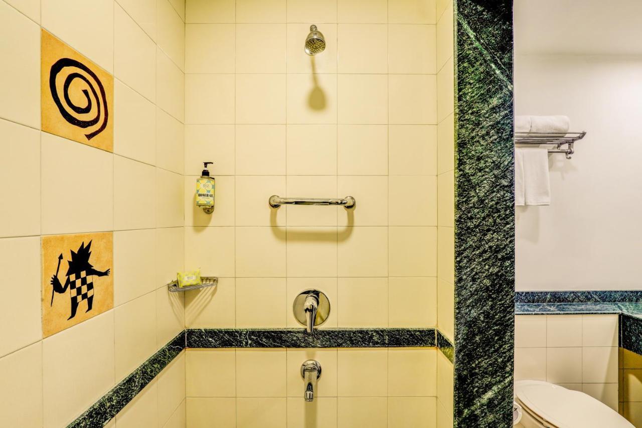 Lemon Tree Hotel, East Delhi Mall, Kaushambi Ghaziabad Εξωτερικό φωτογραφία
