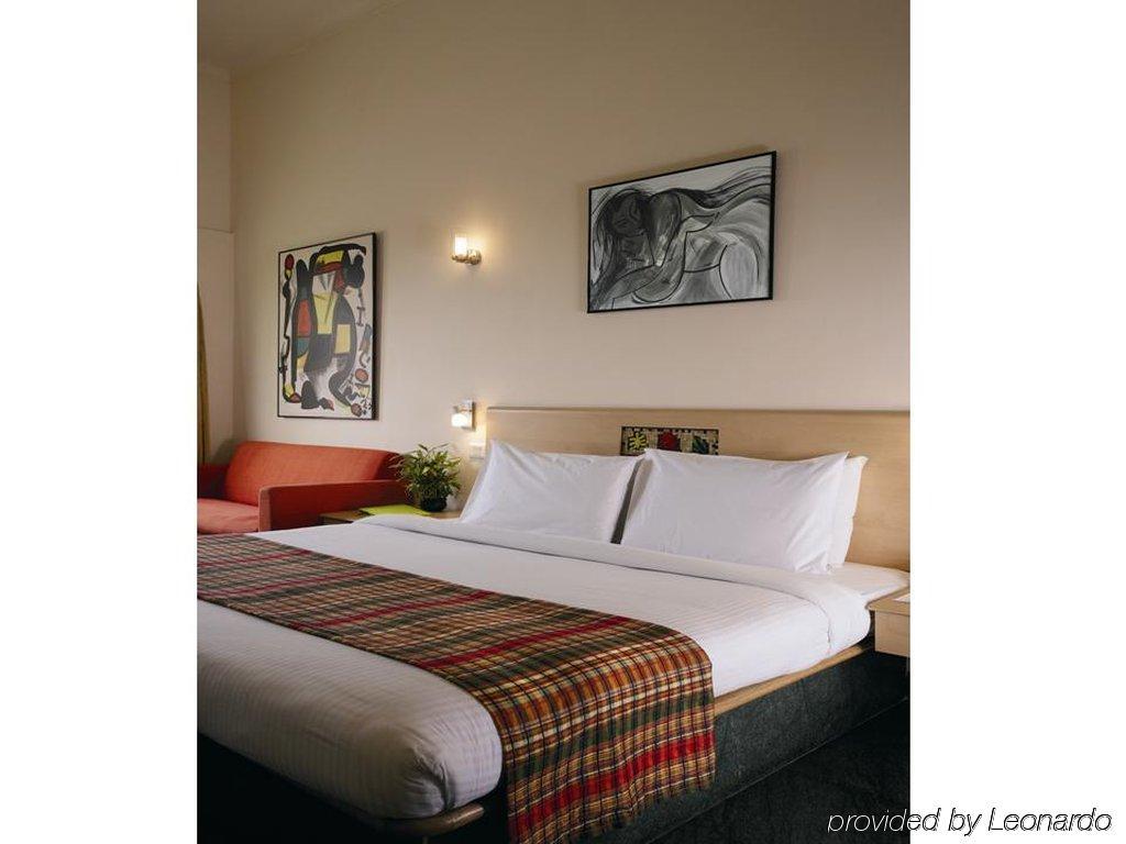 Lemon Tree Hotel, East Delhi Mall, Kaushambi Ghaziabad Δωμάτιο φωτογραφία
