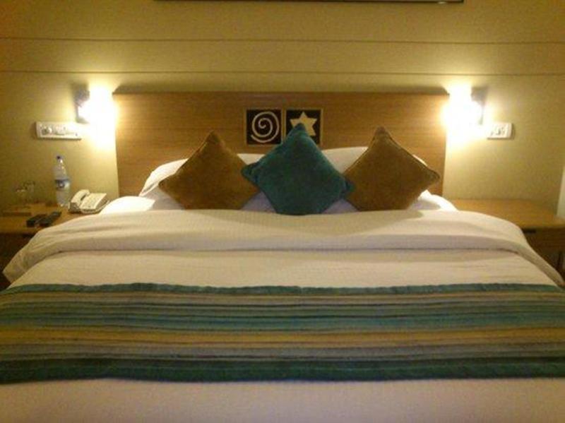 Lemon Tree Hotel, East Delhi Mall, Kaushambi Ghaziabad Εξωτερικό φωτογραφία