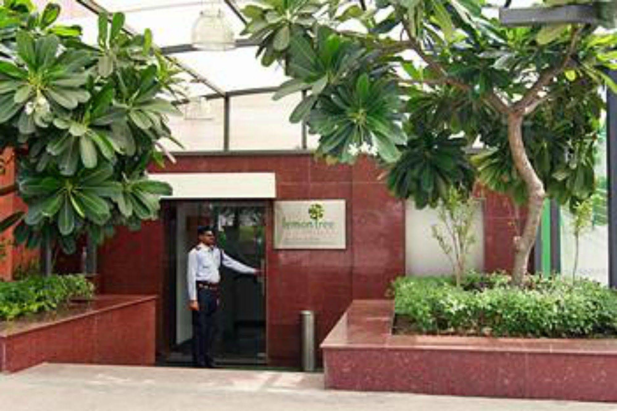 Lemon Tree Hotel, East Delhi Mall, Kaushambi Ghaziabad Εξωτερικό φωτογραφία