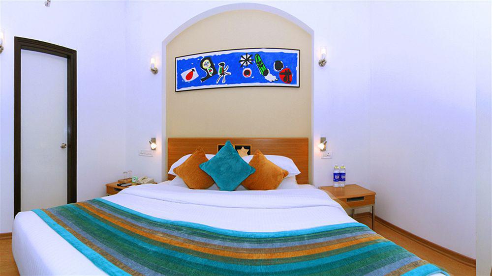 Lemon Tree Hotel, East Delhi Mall, Kaushambi Ghaziabad Εξωτερικό φωτογραφία